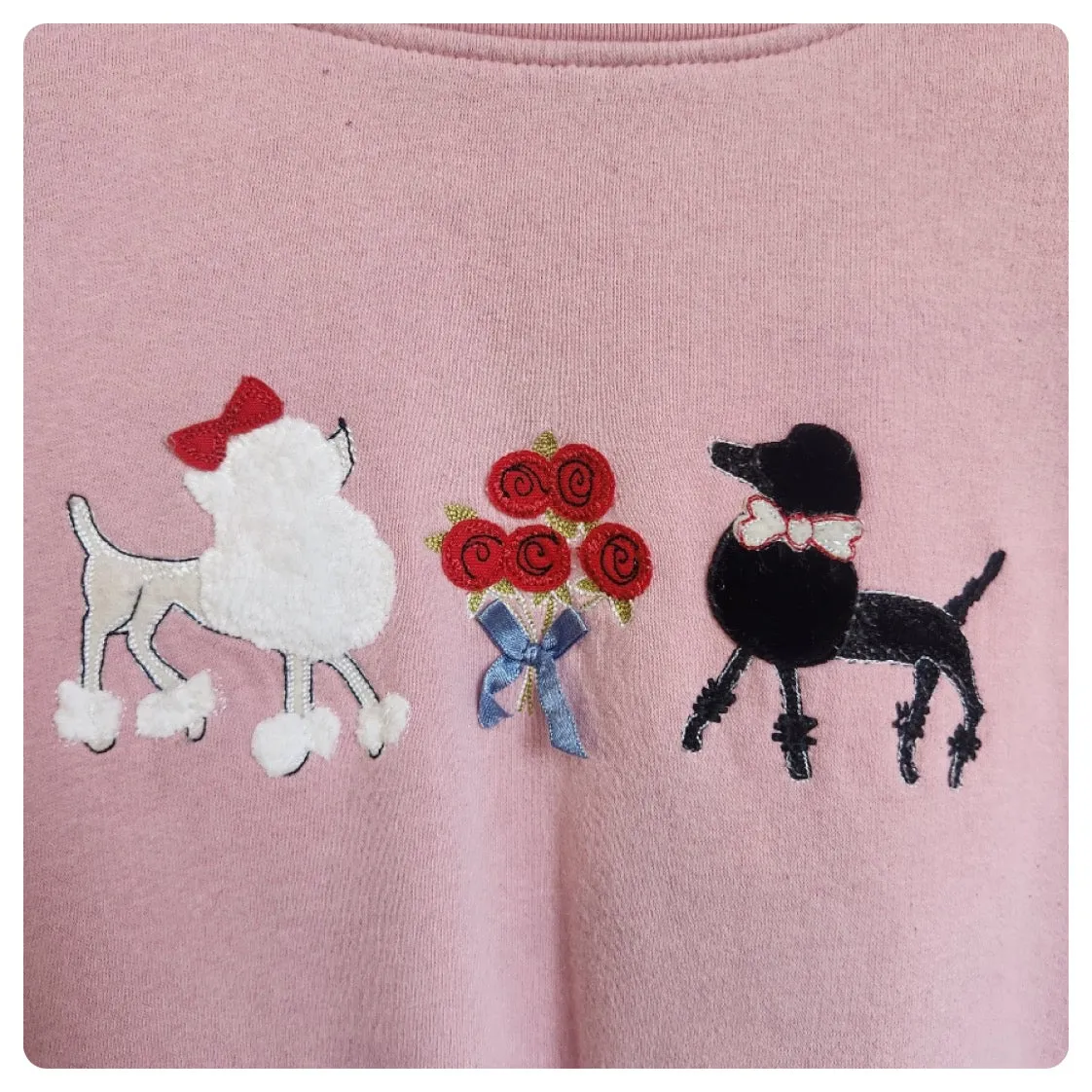 Vintage 90s | Pink Poodle Novelty Embellished Cropped Pullover Sweatshirt | M-L